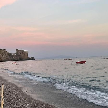 Appartamento 10 M Dal Mare Casa Da Zia Lena Майори Екстериор снимка